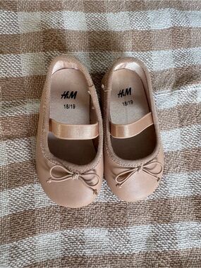 H&M Toddler Girls Metallic Rose Ballet Flats